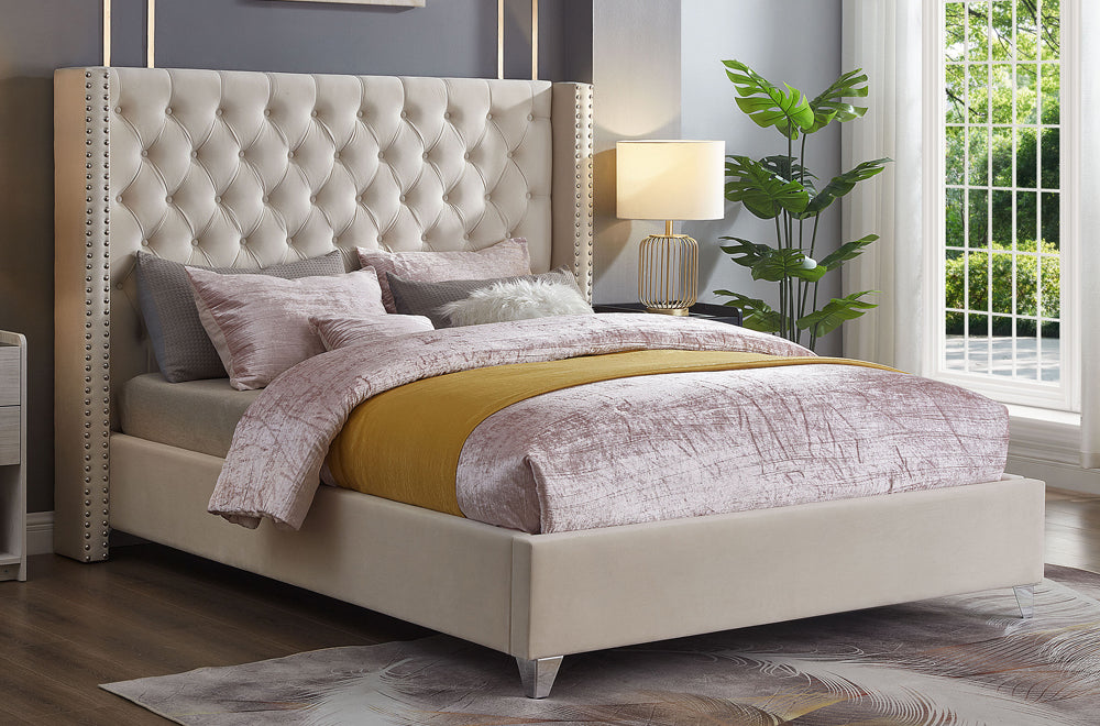 Button Tufted Bed Velvet Bed with Nailhead Detail